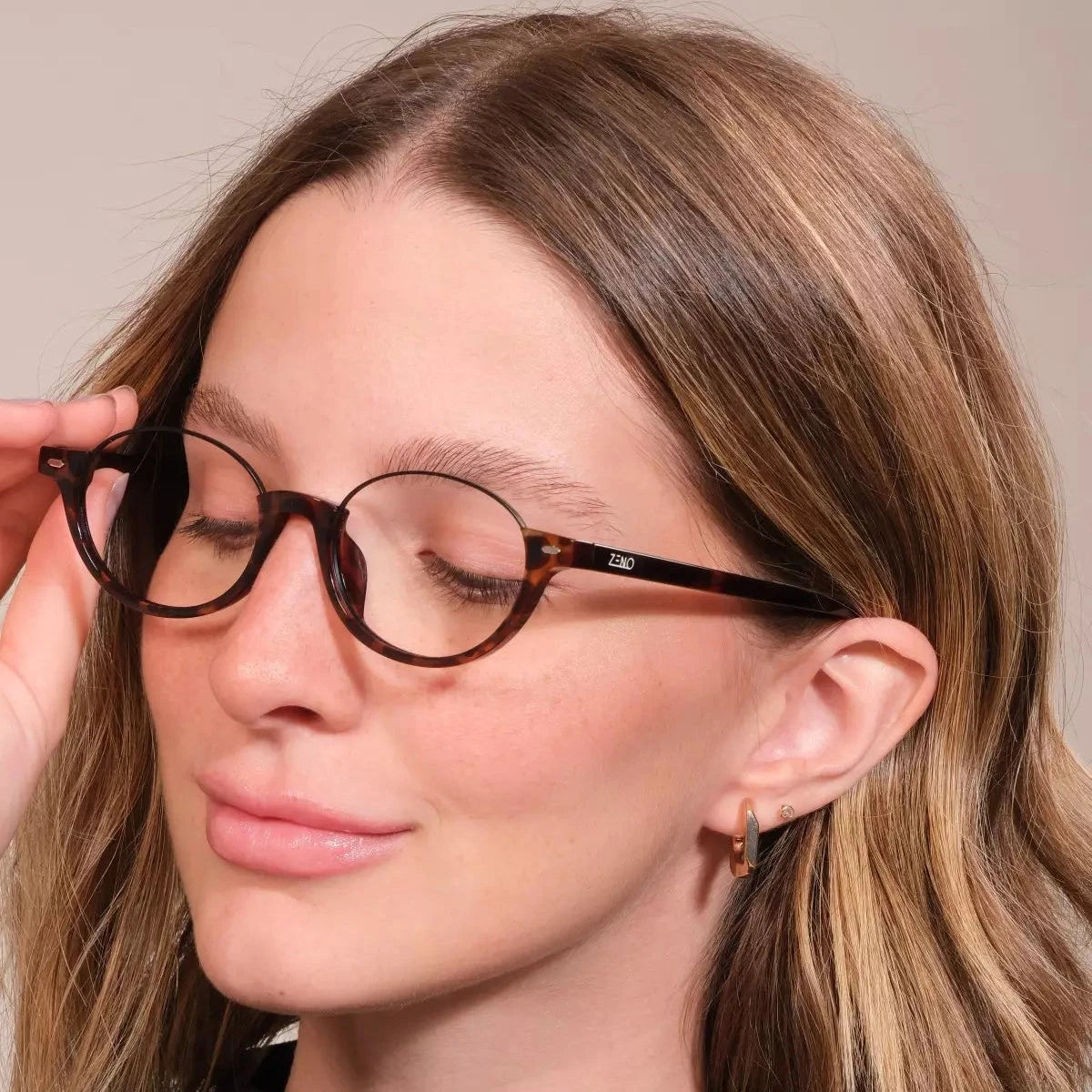 Armação Oval Alure Óculos de Grau Zeno