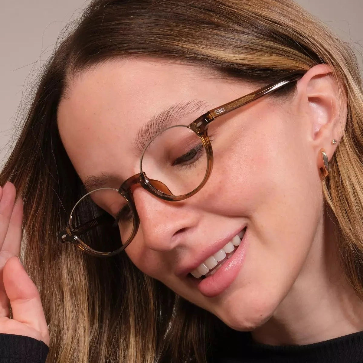 Armação Oval Alure Óculos de Grau Zeno 