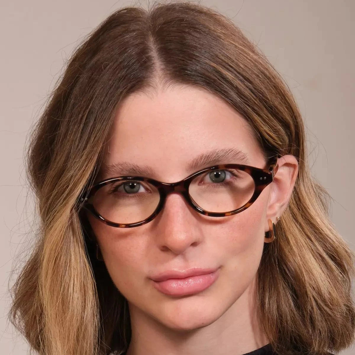 Armação Oval Kat Óculos de Grau Zeno 